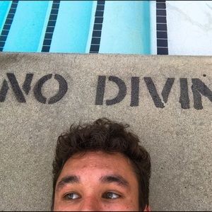 Meet your Posher, Max